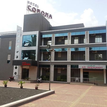 Hotel Corona Bharuch Buitenkant foto